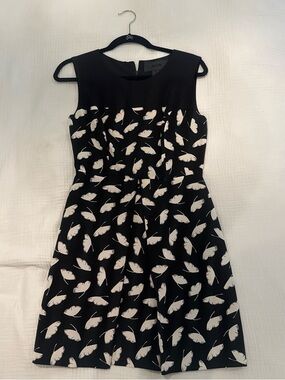 Miss Wu Black and White Feather-Print Sleeveless Dress